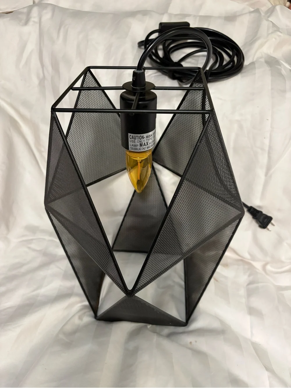 Black Geometric Metal Table Lamp Accent Light